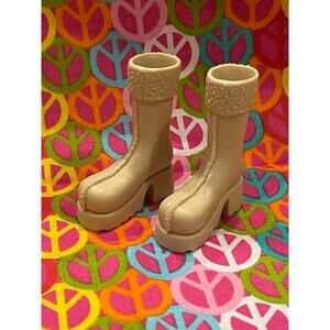 Bratz Footwear Cloe Wintertime Wonderland Beige Boots